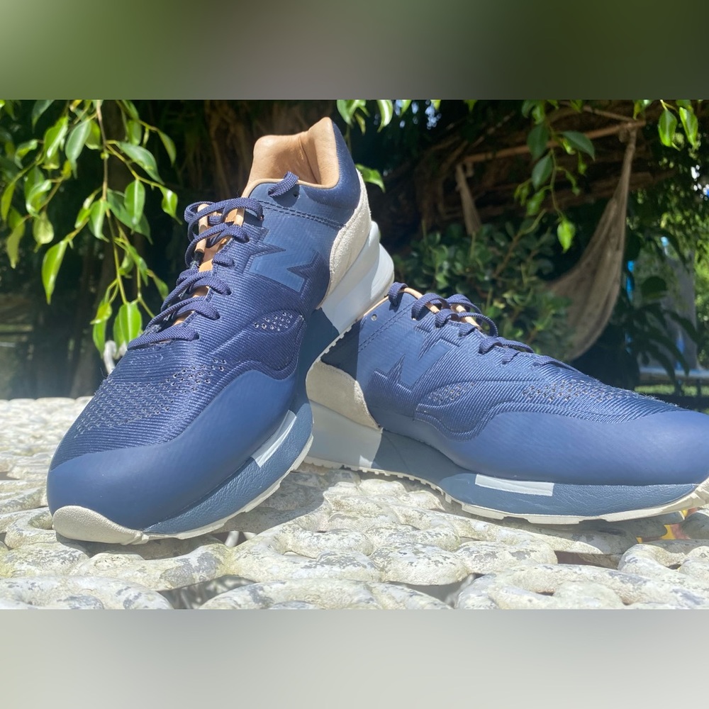 New Balance 1500 re engineered. Size 9. Collectors.